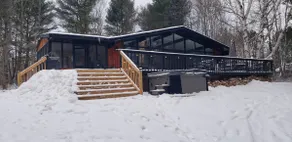 Red Cedar Chalet on Brady Lake (Sauna and hot tub) - Image 2