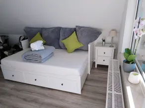 2.5 Bedrooms CozyHome in central, quiet location - Image 5