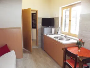 Apartments Juliška Pirovac- Studio - Image 3