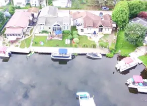 Luxury Gun Lake 4 Bed 2 Bath Home W/paddleboards/kayaks, Free Wi-fi - Image 5