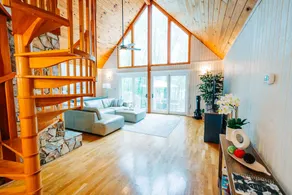 Lakefront 3BR+Loft | Dock | Firepit | Kayaks - Image 5