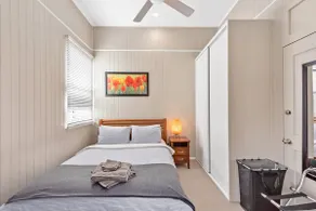 Stylish 1 Bedroom Apartment ~ New Farm - Image 4