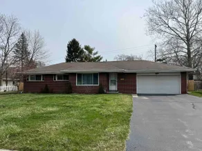 Jodore Gem..Spacious House, Inground Pool near University, Metroparks & Shopping - Image 2