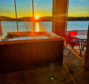 Harpers Slough Cottage w/ Hot tub - Image 4