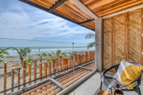 Modern Stylist 3 BR Beach House, w/Private Pool & Fast WiFi. - Image 4