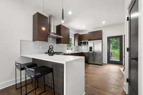 \" Top Notch House In Perfect Location\" - Image 3