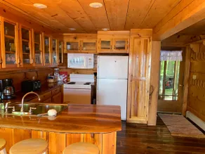Sand Point Chalet, a charming custom cottage - Image 3