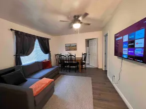 Southern Sun- Guest House- King Bed & Sofa Bed - Image 3