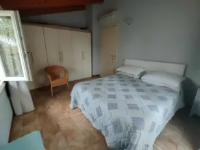 Pescara: large apartment in a villa - Image 3