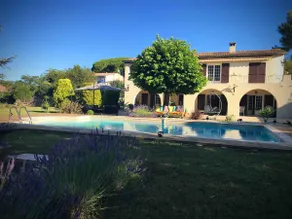 90m² Appartment in villa with swimming pool - Image 3