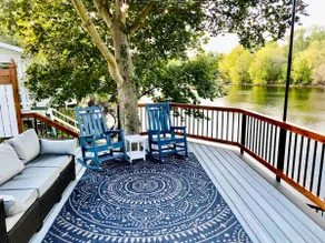 Private Entrance Guest Suite on the River - Image 3