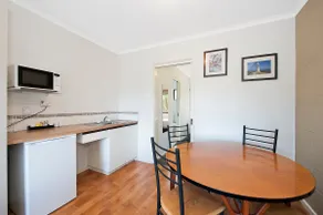 Great Ocean Road - Apollo Bay - Private 1 Bedroom Apartment - Image 2