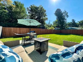 Luxe Cottage w/ Firepit 5 Min To Hershey - Image 2