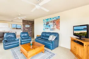 Dolphin Place 05 - Image 4