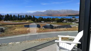 Galaxy Lakeview House - Image 3
