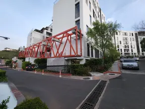 Exclusive-modern space, US embassy, pool+ - Image 3