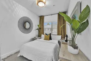 Sobe Monarch-2 Apartments- Walk to the Beach - Image 3