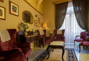 Julina Boutique Standard Suite - Image 5