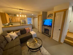 The Blue Door Cabin  - Image 4