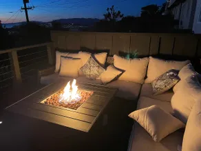 Lux 1 bd Retreat w Ocean View, Sauna & Hot Tub - Image 2