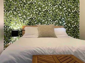 Beach & Sauna: Colourful 2-Bedroom Cottage - Image 2
