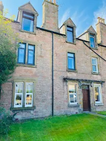 Castle Grant Apartment - Image 2