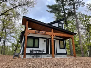 Ridge Way | Walk to Glen Arbor | Pet-Friendly | Close to Sleeping Bear Dunes - Image 2