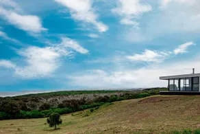 Sky Ship 1 - Luxury Off-Grid Eco Accommodation - Image 4