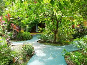 Luscious Green Estate Garden - Villas Verdes #7 - Image 3