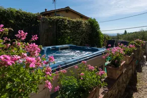 Whirlpool under the stars ☆ Villa Lysis - Image 3