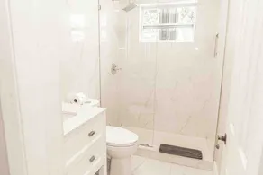 HARD ROCK 4BED near Stadium Beach Aventura & More - Image 4