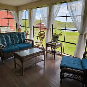 Make memories at the Farmhouse at Boyds Mills - Image 2