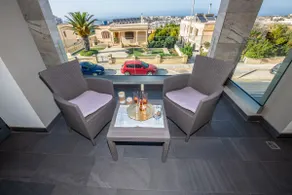 Artist Terrace Apartments - Image 5