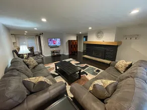 SUPER UPSCALE HAUS! - Image 3