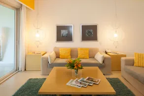 Huge Sunny Penthouse on Golf Course - Image 2