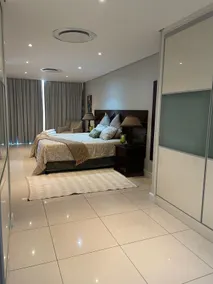 Sunrise Apartment by the Beach - Image 3