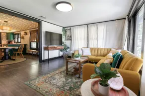 Walking distance to Downtown! Railroad House OS! - Image 2