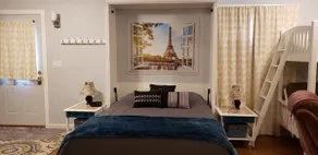 Private Studio Apartment With Private Entrance - Image 4