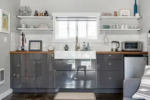 Creative & Clean Bungalow in Portland Hot Spot - Image 3