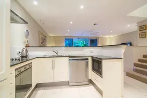 Oceanique - Absolute Beachfront Port Douglas - Image 5