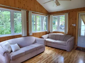 * YOUR Waterfront Chalet, 4 Seasons. CITQ 303469. - Image 3