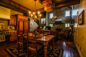 STONE LODGE AT COTTONWOOD FALLS - Image 4
