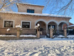 Country house with children - Image 3