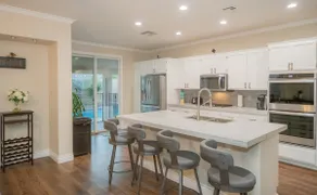 Good Vibes off the strip, 5BR, Secret room, 2 King Beds, Pool and Spa - Image 5