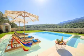 Blue Lake Villa Heated Pool - Image 3