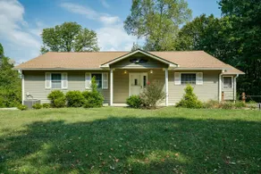 <1 mile to marina! King bed, jacuzzi and hot tub with no hidden fees! - Image 5
