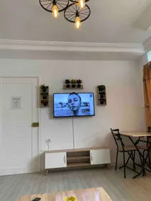 Pearl of the Corniche: Charming 1 Bedroom Apartment - Image 5