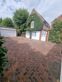 Beautifully developed historic stables, high spec - Image 5