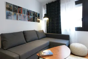 EIFFEL BRIDGE BOUTIQUE APARTMENT - Image 4