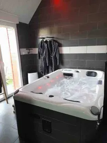 L'AS de Coeur – Overnight stay with hot tub - Image 2